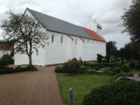 Vrejlev kirke. Foto 17/7 2014.