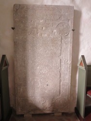 Gravsten over Hans S�rensen Aalborg � 1648, og hustru Anna � 1652.
