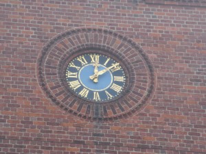 Kirkens t�rnur