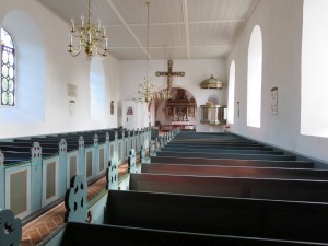 Skibet indvendigt.