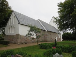 Henne kirke