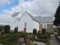 Smidstrup kirke. Foto 29/4 2022.