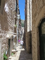 Smal gade