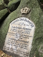 Krigergravene