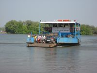 F�rgen ml. Old Goa og Divar island