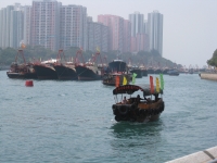 P� tur med en sampan