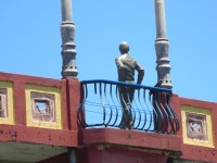 Statue